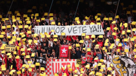 La afición explota contra Junior