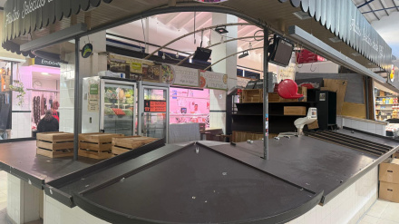 Paradas vacías en el Mercat Dénia