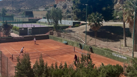 Lola Boxing se traslada al Club de Tenis Almería para iniciar una nueva etapa