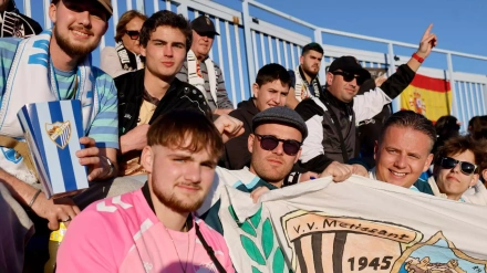 Seguidores del club holandés en La Rosaleda