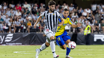 El Real Murcia confirma la incorporación de Óscar Gil