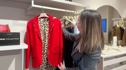 Sonia, comerciante en la calle San Antón de Logroño