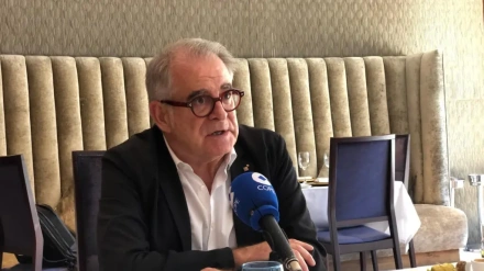 Barcelona compra 97 pisos y abre la puerta a flexibilizar la reserva del 30% para vivienda