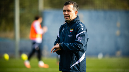 Luís Castro analiza el partido ante el Real Madrid