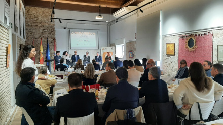 Acto empresarial en Lorca en el que se ha presentado el estudio sobre los jóvenes