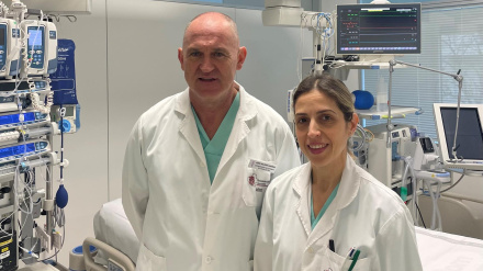 José Roldán Ramírez, coordinador autonómico de Trasplantes de Navarra, y María Barber Ansón, responsable de la Coordinación Hospitalaria de Trasplantes del Hospital Universitario de Navarra.