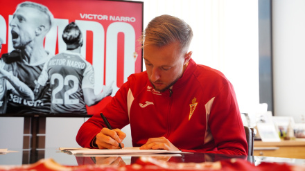 Víctor Narro llega cedido al Real Murcia