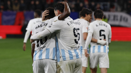 Federico Viñas celebra el 0-1 del Oviedo contra Osasuna