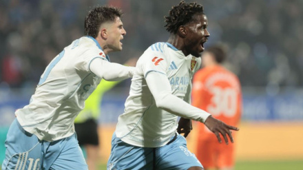 Paul Akouokou celebra el gol del empate el Zaragaoza