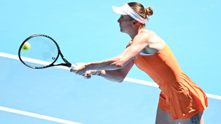 La ucraniana Svitolina no dio opción a Bucsa y la derrotó en poco más de una hora.