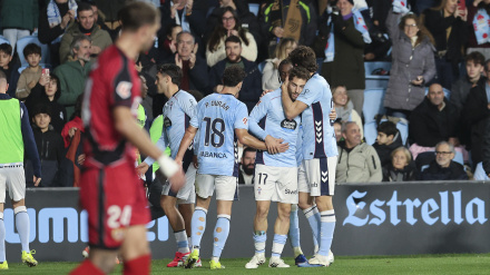 Javi Rueda celebra el 3-0 del Celta contra el Rayo Vallecano