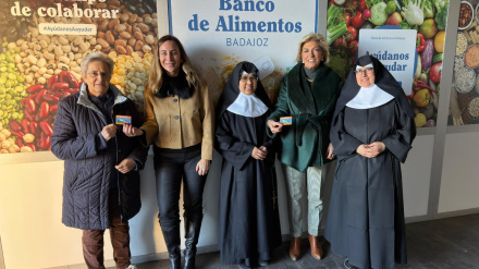 Con las entidades que recibirán estos alimentos