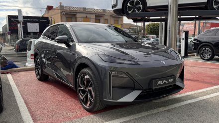 Imagen del nuevo Deepal S07 en las instalaciones de Borjamotor en Alicante.