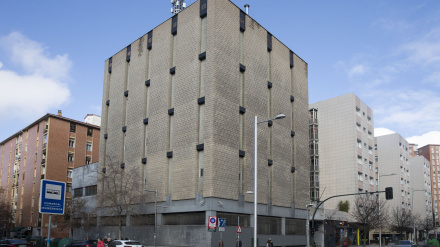 Antiguo edificio de Teléfonica del barrio de San Juan