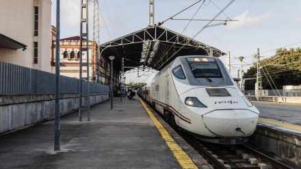 Tren detenido en la Estación