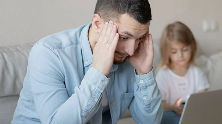 Fernando Alvés, un padre vallisoletano con una hija de diez años a su cargo, explica en Herrera en COPE cómo se organiza y gestiona como familia monoparental