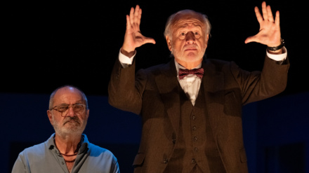 "Esencia" en el teatro Cervantes