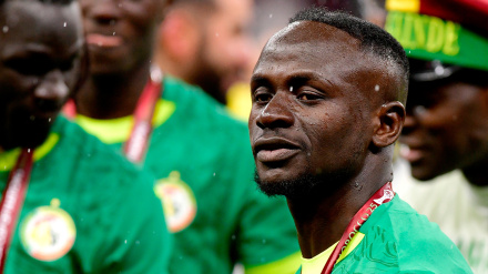 Sadio Mané, con la medalla de campeón de la Copa África que se llevó Senegal