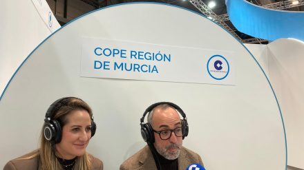 Estíbaliz Masegosa y David Martínez, del Ayuntamiento de San Javier