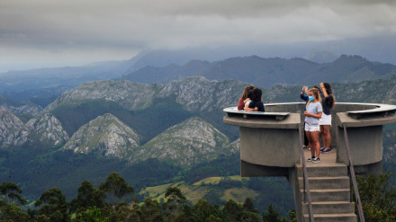 Mirador de 'El Fitu', en la Sierra del Sueve, en Caravia