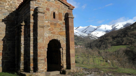 Iglesia de Santa Cristina de Lena
