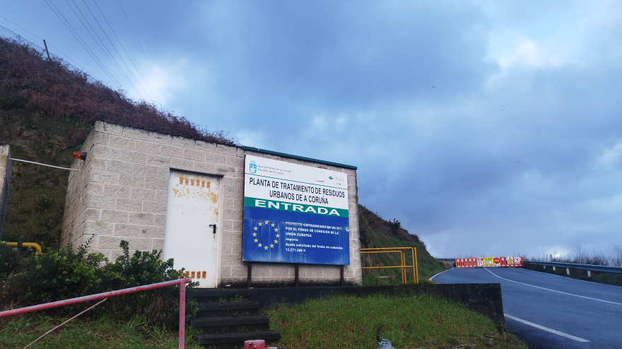 Entrada de la planta de reciclaje de Nostián, en A Coruña 