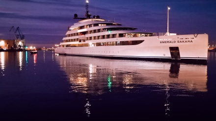 El Puerto de Castellón apuesta por los cruceros, como explica el presidente de la Autoridad Portuaria, Rubén Ibáñez