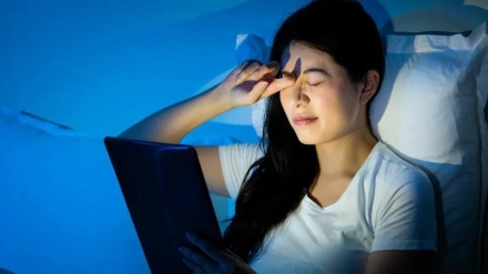 La luz azul se considera popularmente perjudicial para la salud