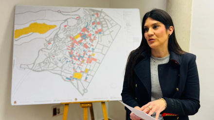 María Hernández, concejala de Urbanismo, informa de la posición del ayuntamiento sobre la reclamación de 800.000 euros por un convenio urbanístico