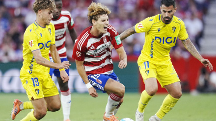 Jorge Pascual en el partido frente al Cádiz de la primera vuelta