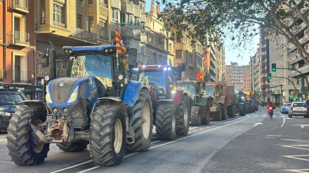Tractorada en el centro de Zaragoza