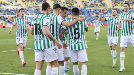 Los futbolistas del Córdoba celebrando un gol