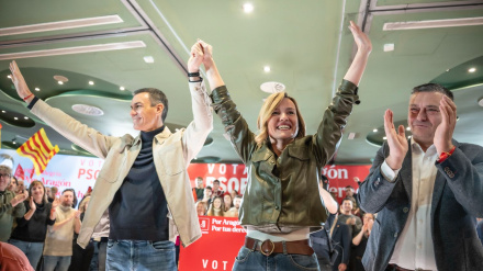 Pedro Sánchez, Pilar Alegría y Fernando Sabés