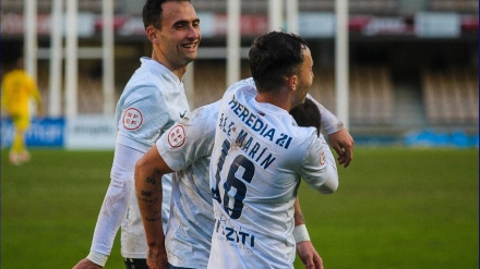 UCAM Murcia se coloca líder tras ganar en Jerez