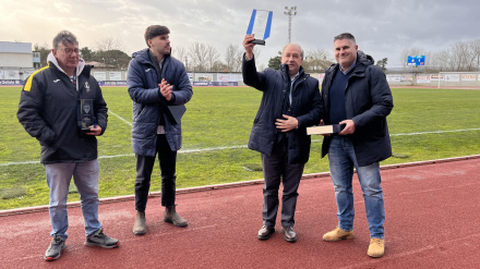 Tomé asistió este fin de semana al partido entre el Ourense y el Cacereño disputado no campo de A Pinguela