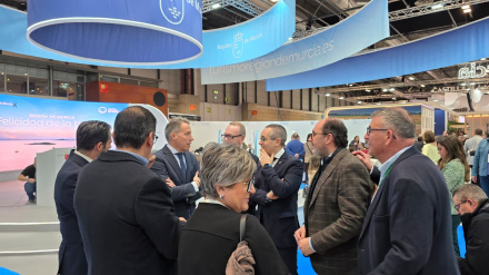 Fulgencio Gil, alcalde de Lorca, con los presidentes de las cofradías de Semana Santa de Lorca