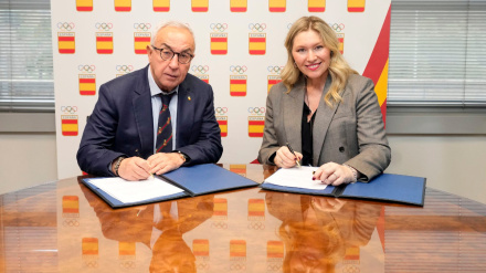 Alejandro Blanco, presidente COE y Gloria López, CMO de HSN