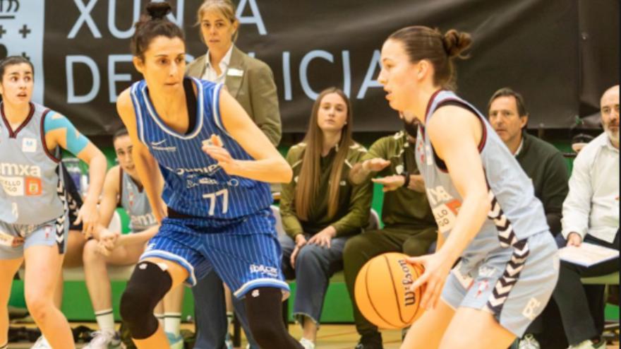 Un lance del partido jugado entre Celta Femxa y Azulmarino