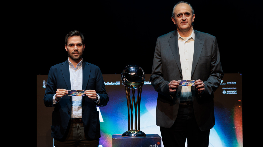 Enric Carbonell y Juan Antonio Morales posando en el sorteo de la Copa del Rey