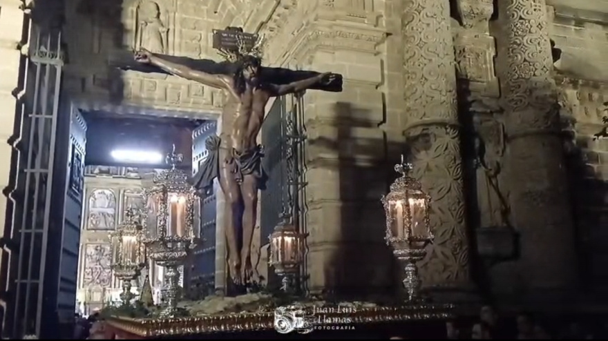 Traslado de la Hermandad de la Sed de San Miguel a su parroquia tras las obras en Puertas del Sur