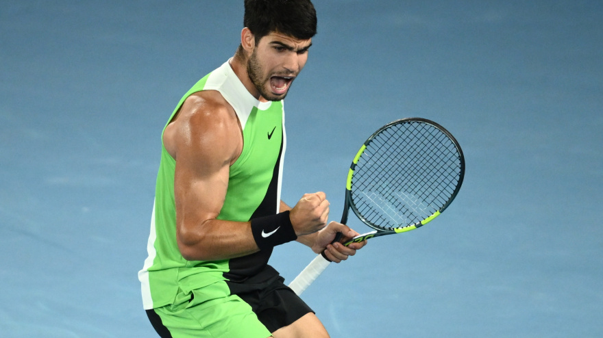 Carlos Alcaraz, durante el partido ante De Miñaur