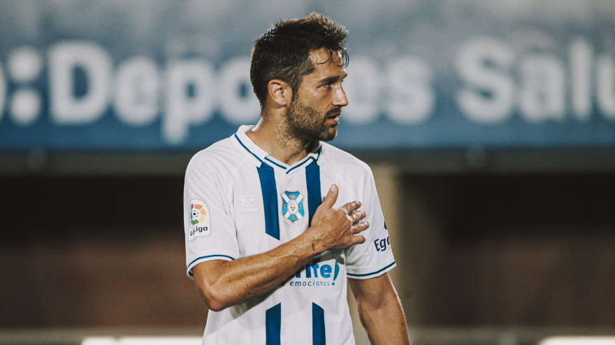 Aitor Sanz, en un partido con el CD Tenerife.