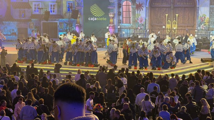 Bambones, justo al terminar su actuación.