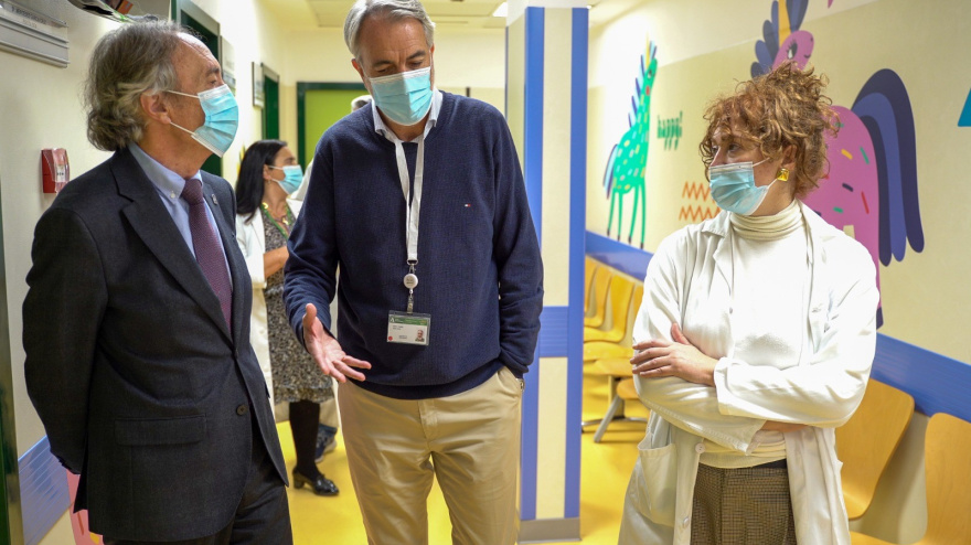 El Hospital Virgen de las Nieves estrena consultas para atender a menores con problemas de salud mental