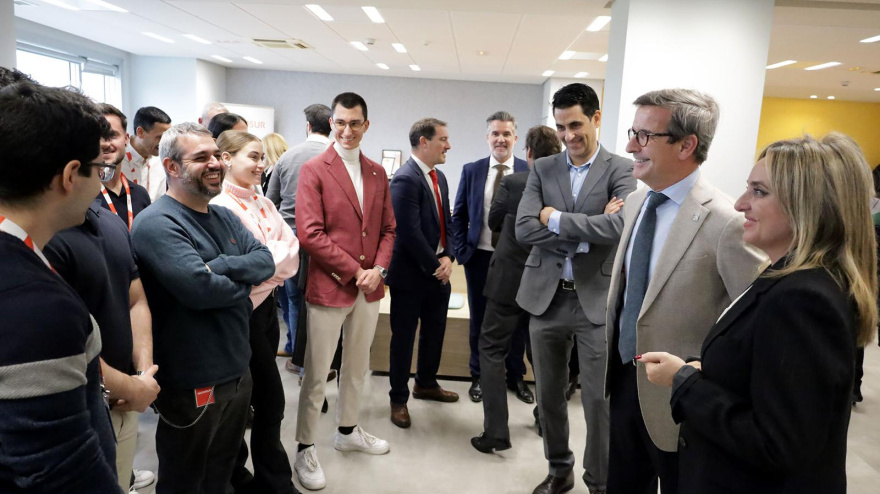 Paradela visitando Innovasur