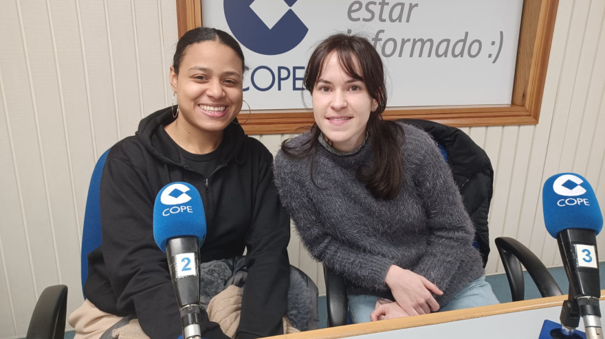 Liany Mederos y Amanda Martí