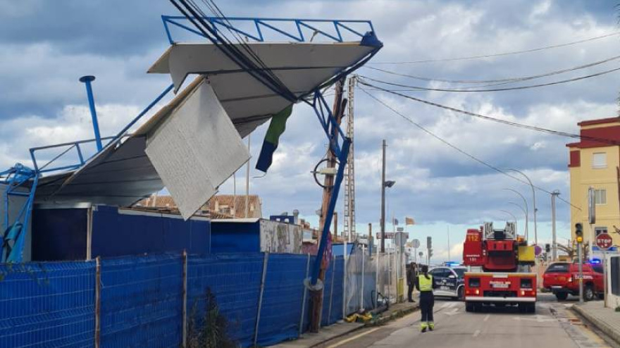 Así quedaba la estructura de la feria de Dénia