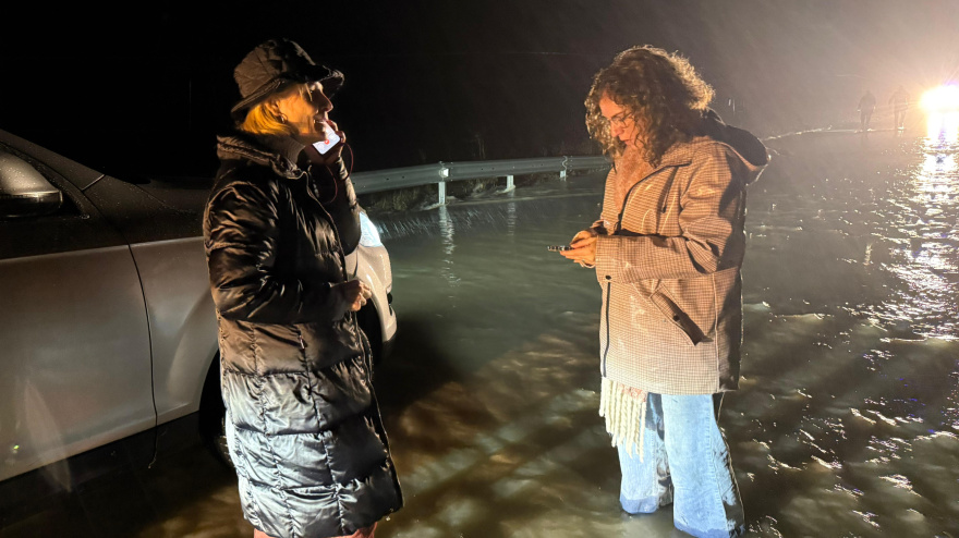 La alcaldesa de Jerez, María García-Pelayo, en la ribera del Guadalete