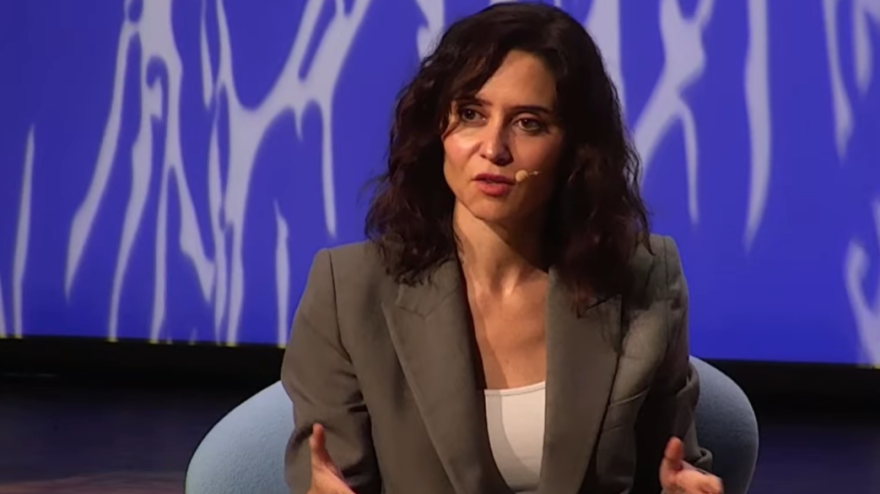 La regidora madrileña durante un acto en el Palacio de Congresos de Huesca