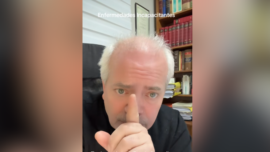 Enrique Oltra, abogado